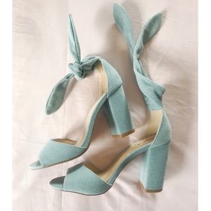 Self tie light denim heels